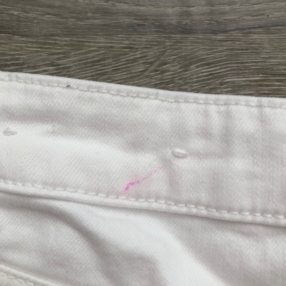 White High-Waisted Jean Shorts - Picture 3 of 3